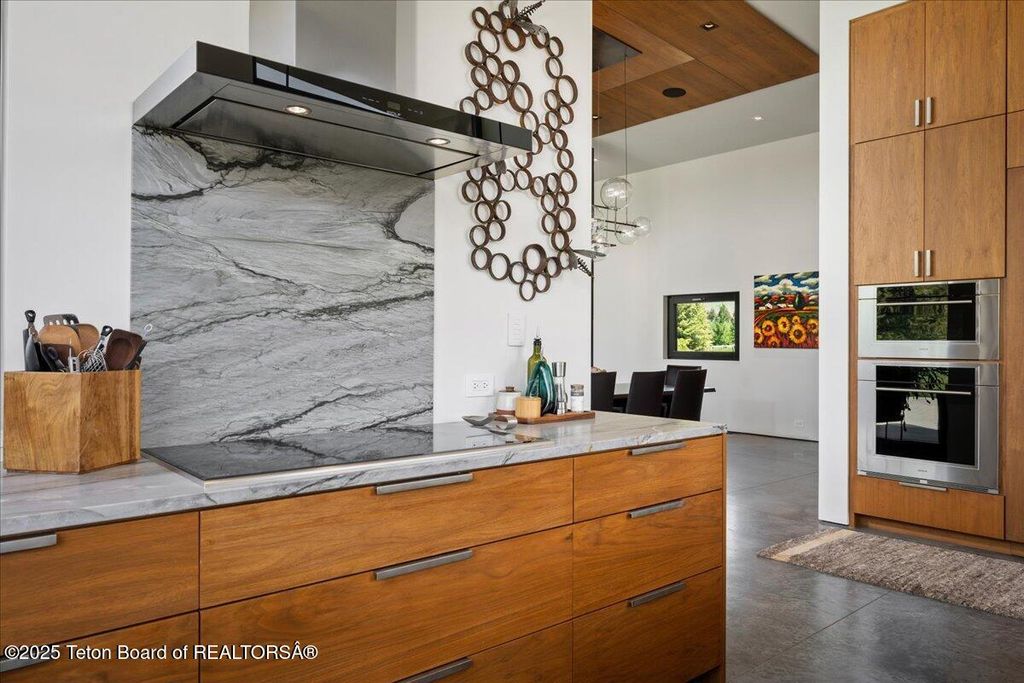 13175 S RIVER BEND Road, Jackson, WY 83001 photo 21