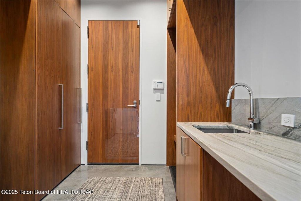 13175 S RIVER BEND Road, Jackson, WY 83001 photo 23