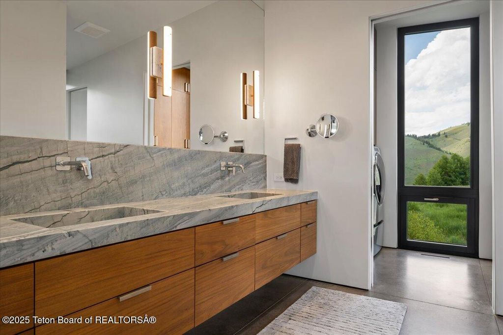 13175 S RIVER BEND Road, Jackson, WY 83001 photo 38