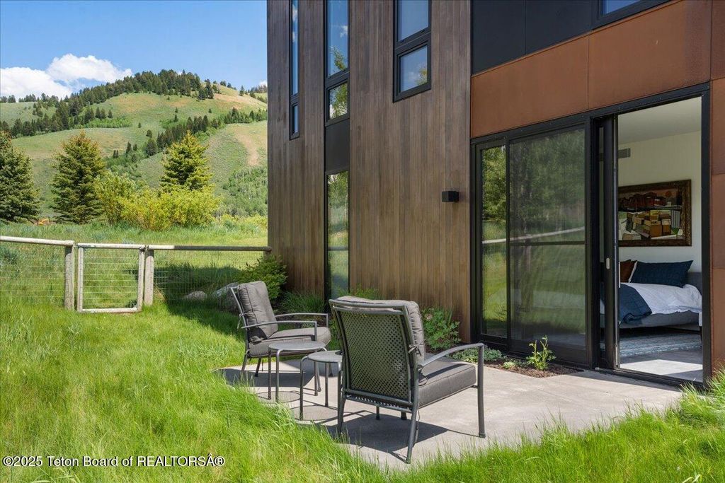 13175 S RIVER BEND Road, Jackson, WY 83001 photo 44