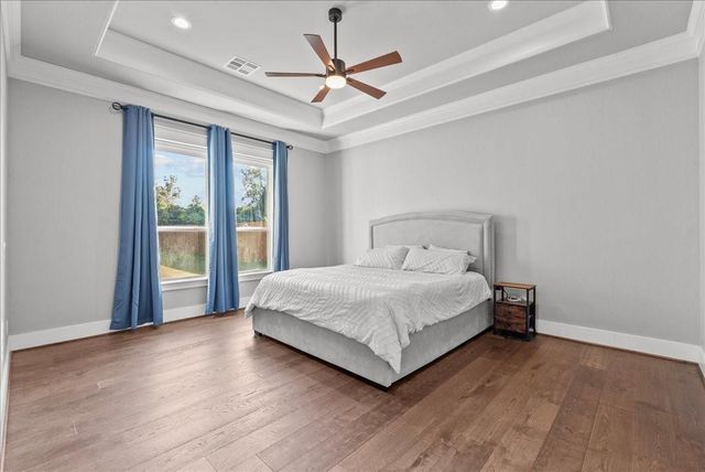 15719 S Tower Circle, Santa Fe, TX 77517