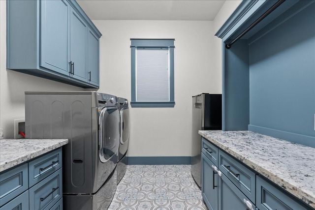 15719 S Tower Circle, Santa Fe, TX 77517