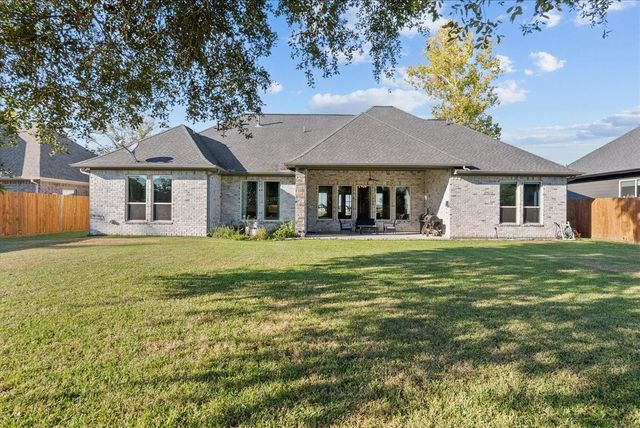 15719 S Tower Circle, Santa Fe, TX 77517