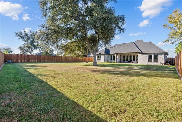 15719 S Tower Circle, Santa Fe, TX 77517