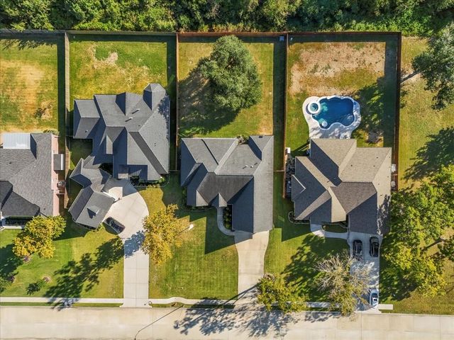 15719 S Tower Circle, Santa Fe, TX 77517
