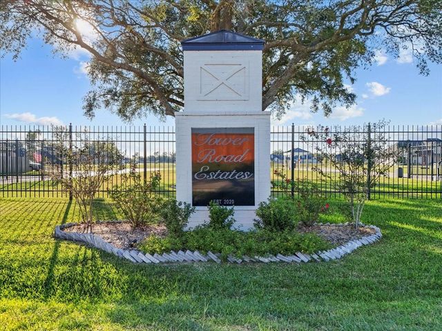 15719 S Tower Circle, Santa Fe, TX 77517