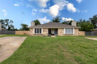 6612 Laura Ann Court 2, Richland Hills, TX 76118