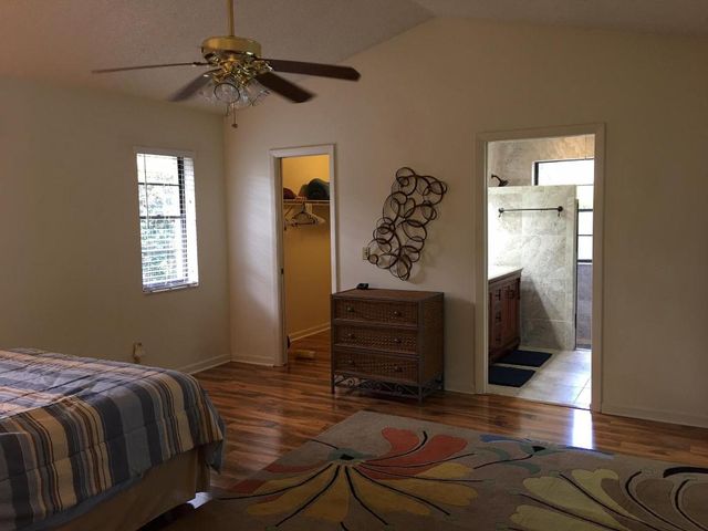 745 Juniper Place, Wellington, FL 33414