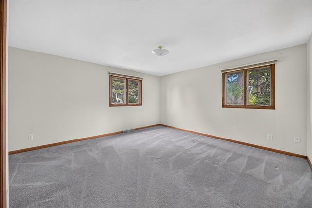 W2179 Shamrock DRIVE, Sheboygan, WI 53083
