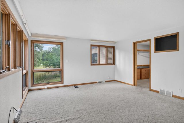 W2179 Shamrock DRIVE, Sheboygan, WI 53083