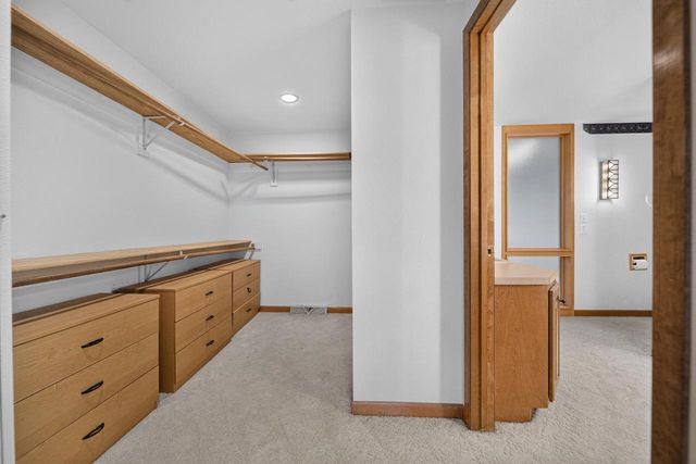 W2179 Shamrock DRIVE, Sheboygan, WI 53083