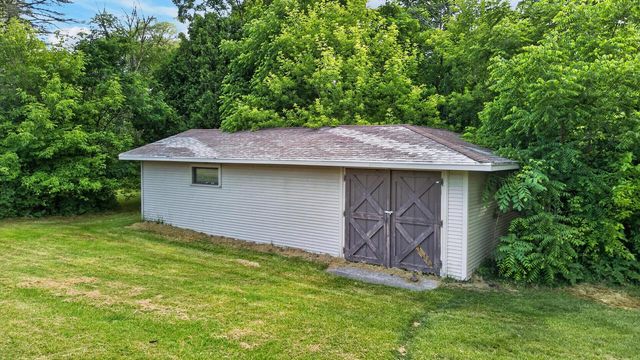 W2179 Shamrock DRIVE, Sheboygan, WI 53083
