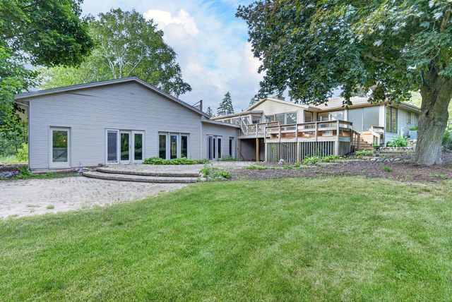 W2179 Shamrock DRIVE, Sheboygan, WI 53083