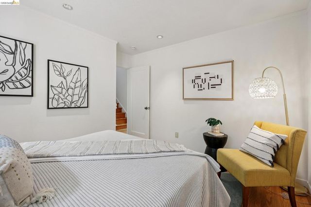 2 Mall Court, Oakland, CA 94611