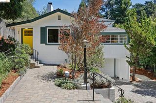 2 Mall Court, Oakland, CA 94611