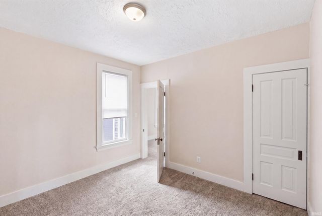 223 W Woodland Avenue, Fort Wayne, IN 46807
