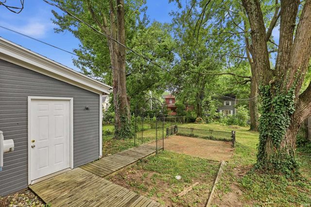 223 W Woodland Avenue, Fort Wayne, IN 46807