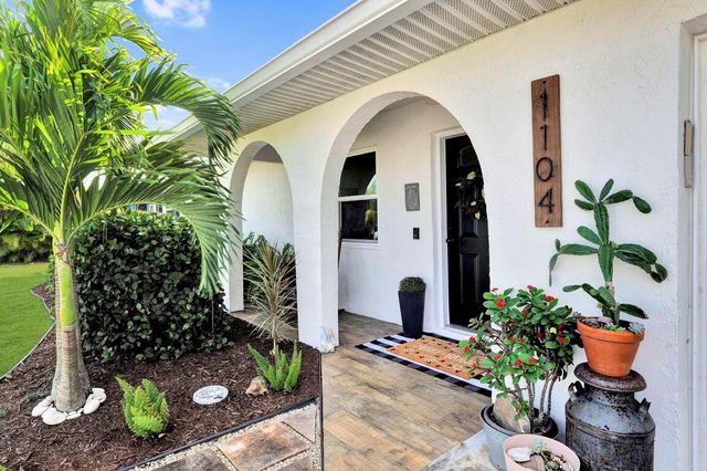 1104 NW 12th Terrace, Stuart, FL 34994