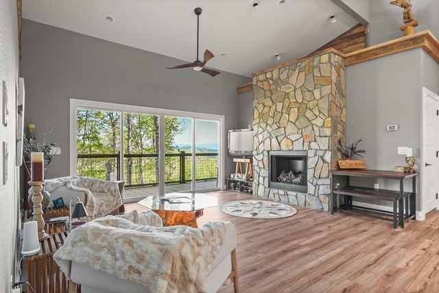 194 Quiet Woods Trail, Murphy, NC 28906