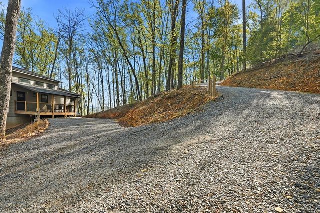 194 Quiet Woods Trail, Murphy, NC 28906