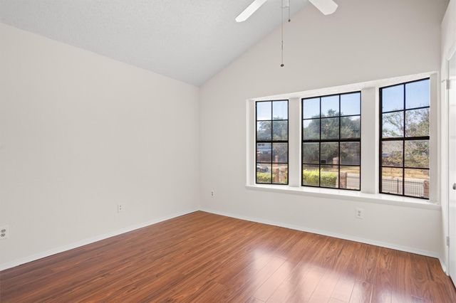 11901 Swearingen DR 63, Austin, TX 78758