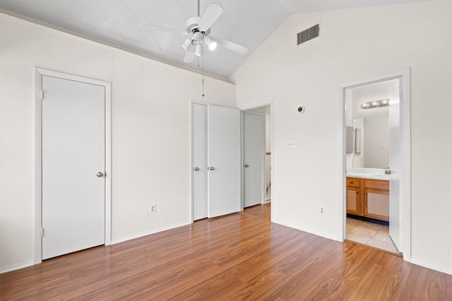 11901 Swearingen DR 63, Austin, TX 78758