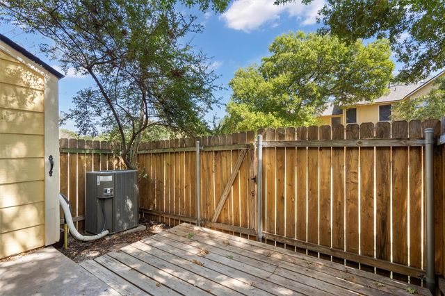 11901 Swearingen DR 63, Austin, TX 78758