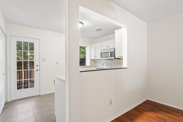 11901 Swearingen DR 63, Austin, TX 78758