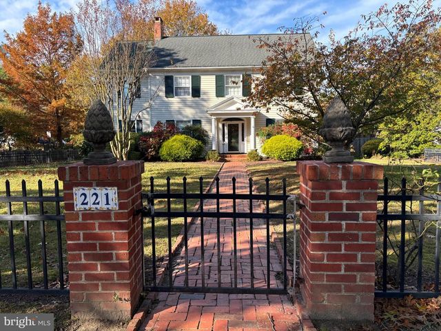 221 S HARRISON ST, Easton, MD 21601