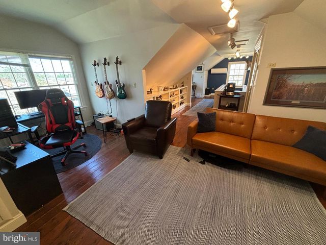 221 S HARRISON ST, Easton, MD 21601