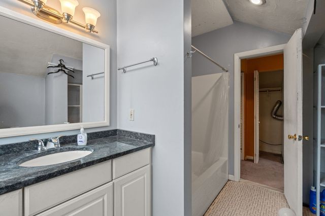 207 Lake St 77, Weymouth, MA 02189