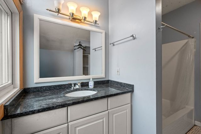 207 Lake St 77, Weymouth, MA 02189