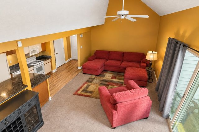 207 Lake St 77, Weymouth, MA 02189