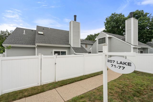 207 Lake St 77, Weymouth, MA 02189