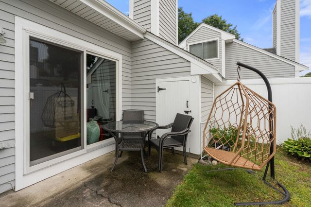 207 Lake St 77, Weymouth, MA 02189