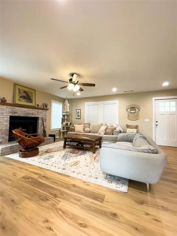 558 N Highland Avenue, Fayetteville, AR 72701
