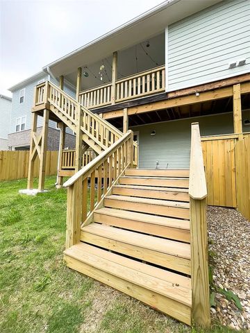 558 N Highland Avenue, Fayetteville, AR 72701