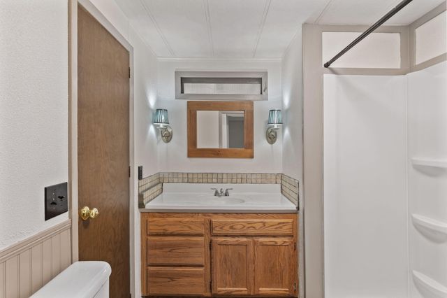 281 Lakeview Drive, Grants Pass, OR 97526