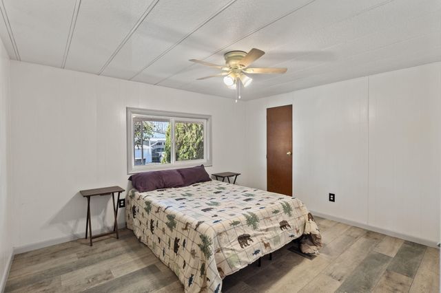 281 Lakeview Drive, Grants Pass, OR 97526