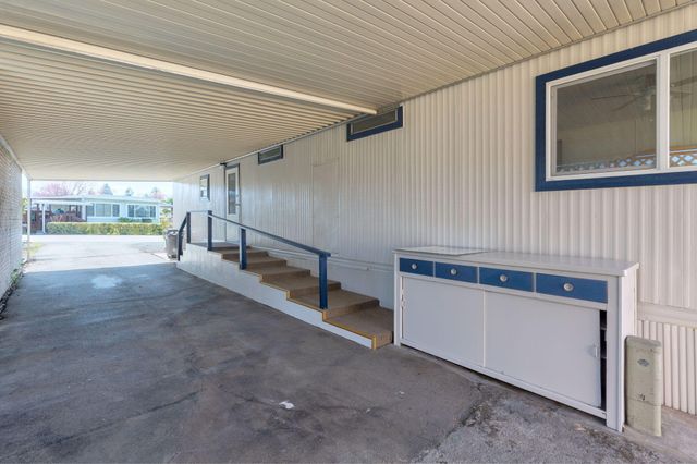 281 Lakeview Drive, Grants Pass, OR 97526