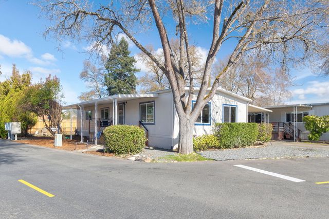 281 Lakeview Drive, Grants Pass, OR 97526