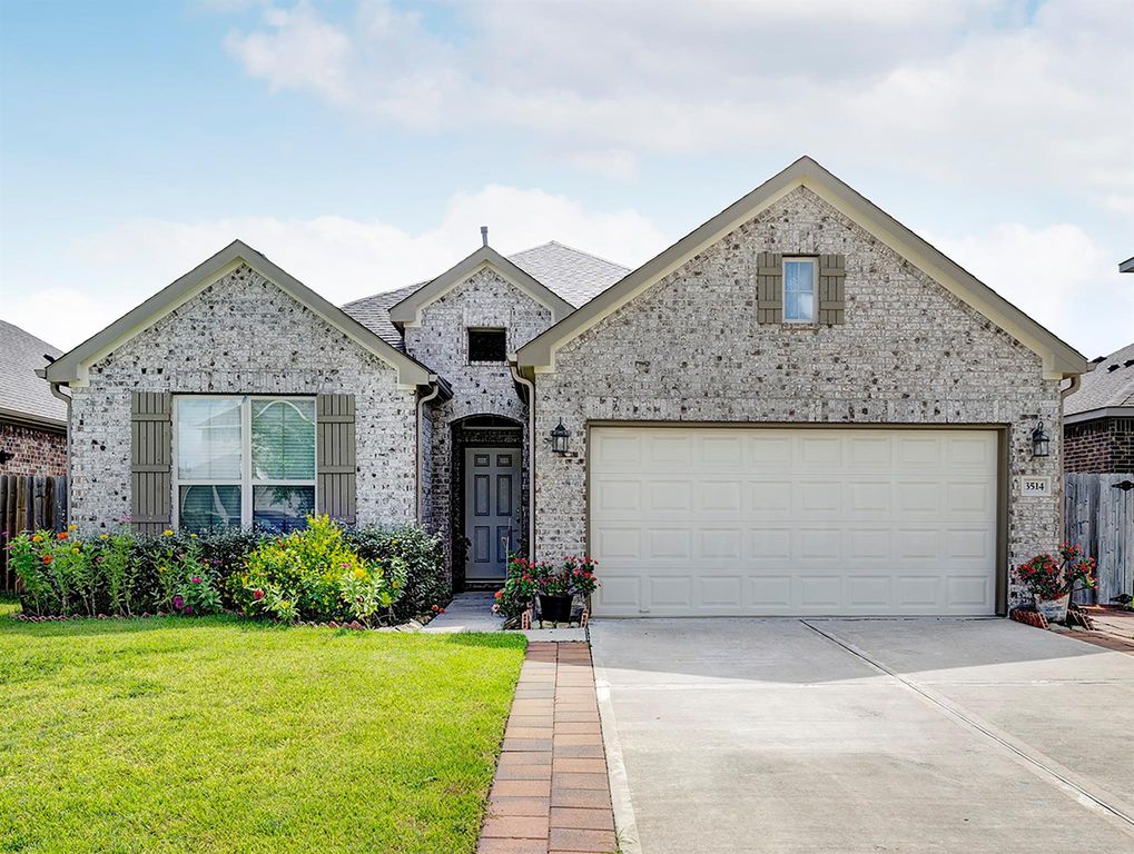3514 Conquest Circle, Texas City, TX 77591