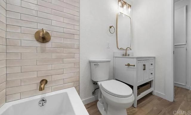 3825 Van Dyke 3, San Diego, CA 92105