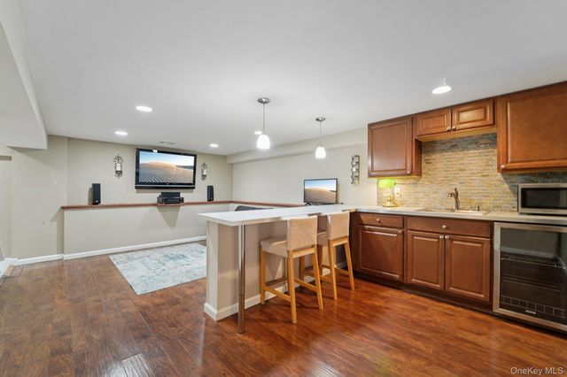 84 Townline Road, Nanuet, NY 10954