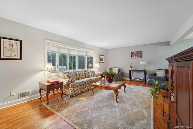 84 Townline Road, Nanuet, NY 10954