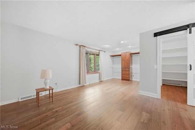 4727 Greenbriar Square NE, Canton, OH 44714