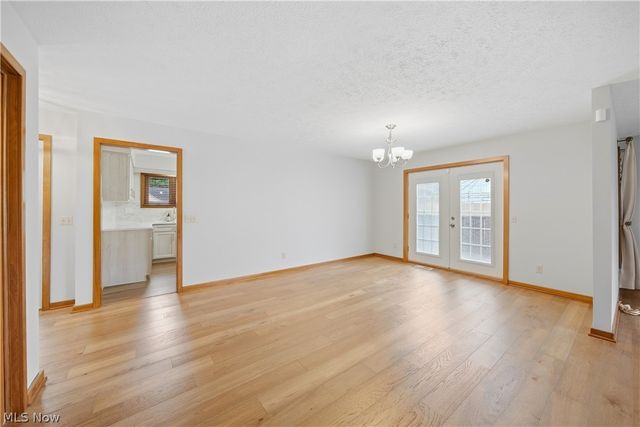 4727 Greenbriar Square NE, Canton, OH 44714