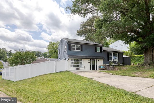 5820 HERON DR, Baltimore, MD 21227