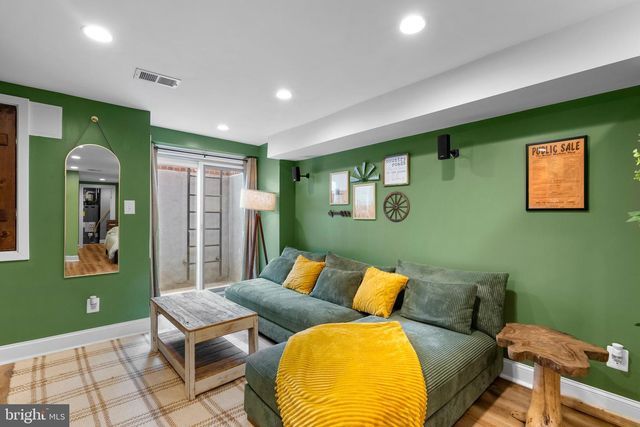1417 1ST ST NW, Washington, DC 20001