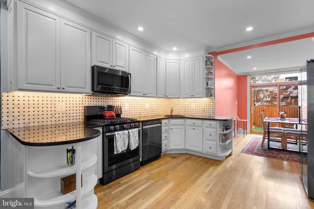 1417 1ST ST NW, Washington, DC 20001